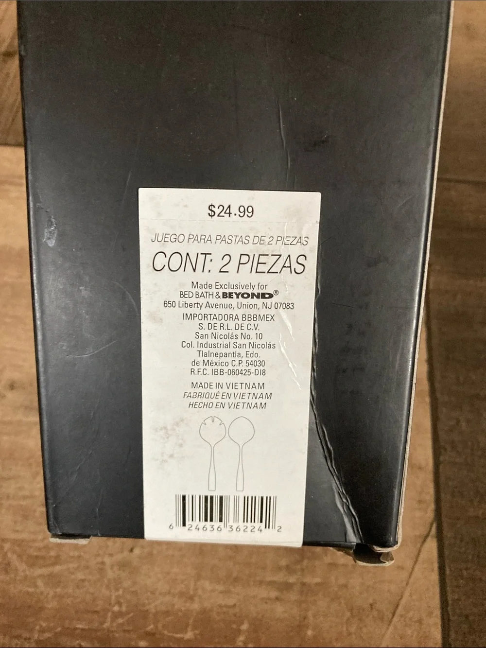 Nicole Miller 2 piece pasta set